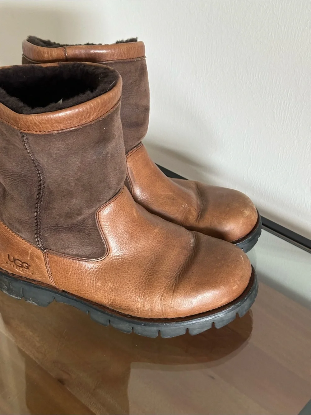 UGG Australia Beacon Men's Brown Leather Sheepskin Boots Size 10